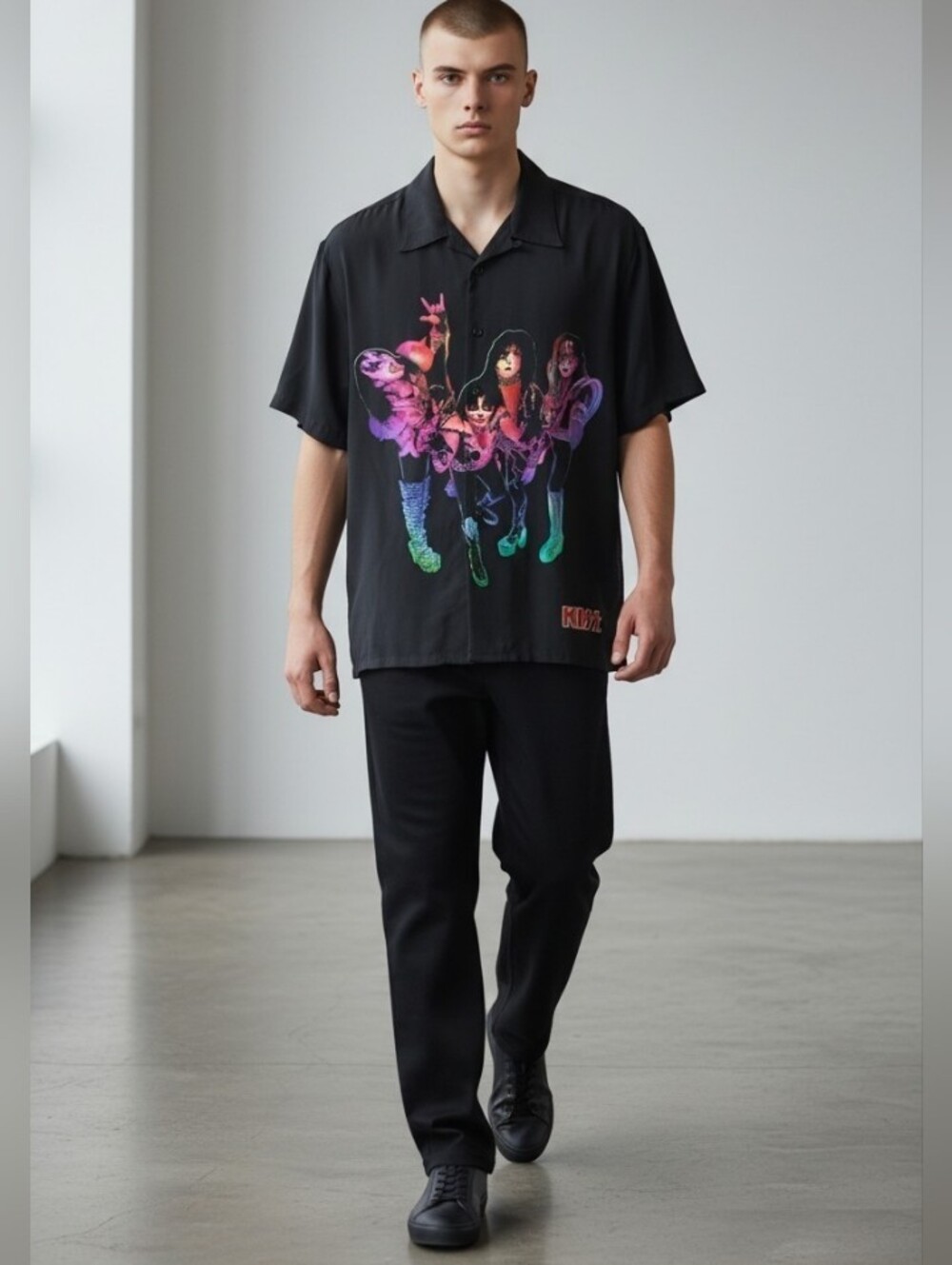 (C-71) Kiss 2002 Black Short-Sleeve Button-Down Shirt W Neon Band Graphic